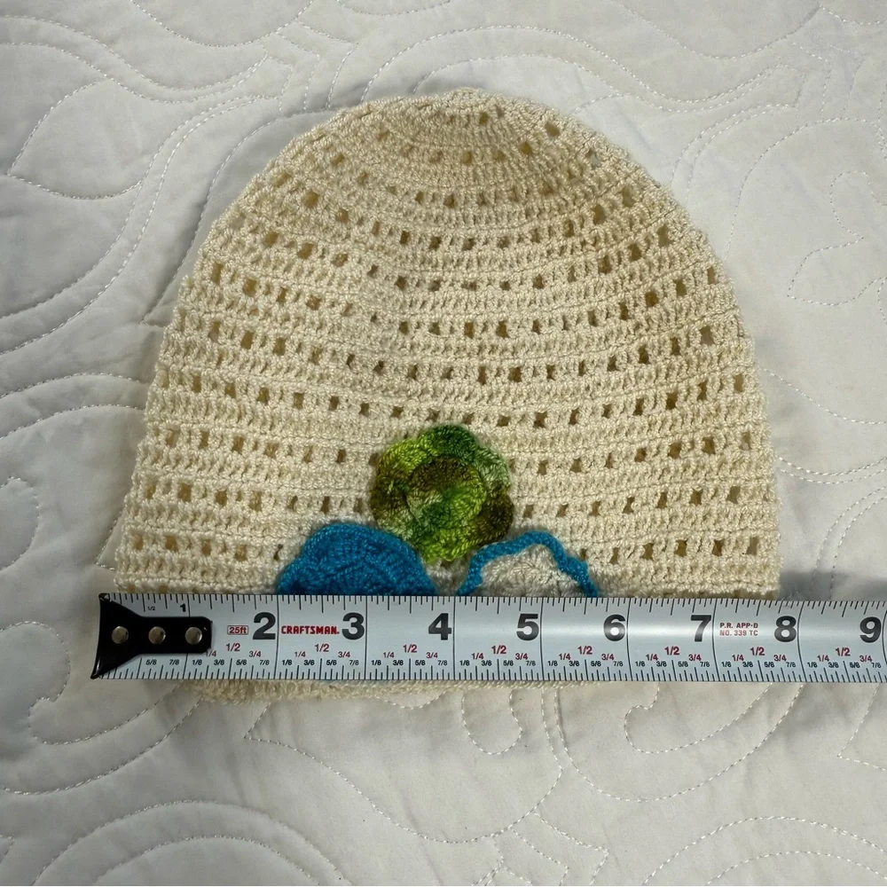 Handmade Crochet Weave Beanie Skull Cap Colorful Floral Appliqués Ivory Kids NEW